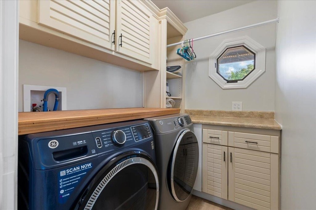 Kihei, Hawaii, 96753, United States, 5 Bedrooms Bedrooms, ,6 BathroomsBathrooms,Residential,Forsale,1944118