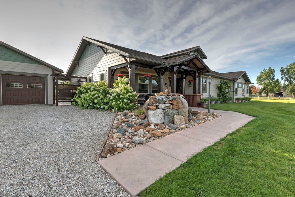 Corvallis, Montana, 59828, United States, 4 Bedrooms Bedrooms, ,3.5 BathroomsBathrooms,Residential,Forsale,1944296