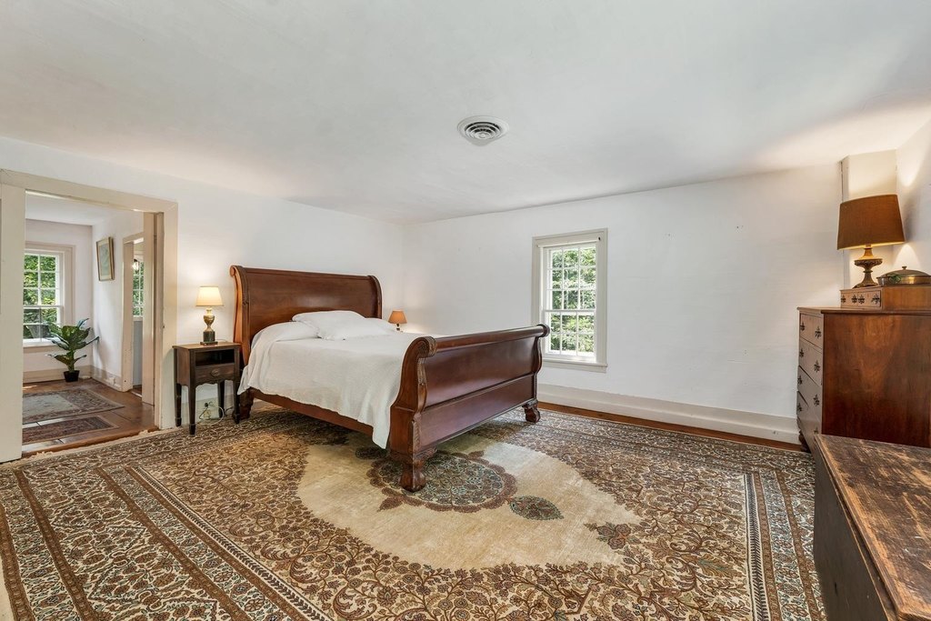 Weare, New Hampshire, 03281, United States, 3 Bedrooms Bedrooms, ,2 BathroomsBathrooms,Residential,Forsale,1952919