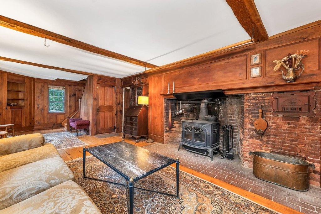 Weare, New Hampshire, 03281, United States, 3 Bedrooms Bedrooms, ,2 BathroomsBathrooms,Residential,Forsale,1952919