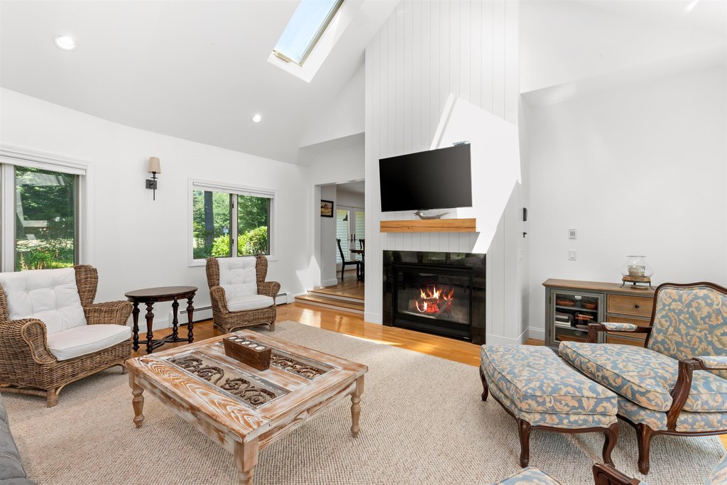 Hales Location, New Hampshire, 03860, United States, 3 Bedrooms Bedrooms, ,2.5 BathroomsBathrooms,Residential,Forsale,1941245