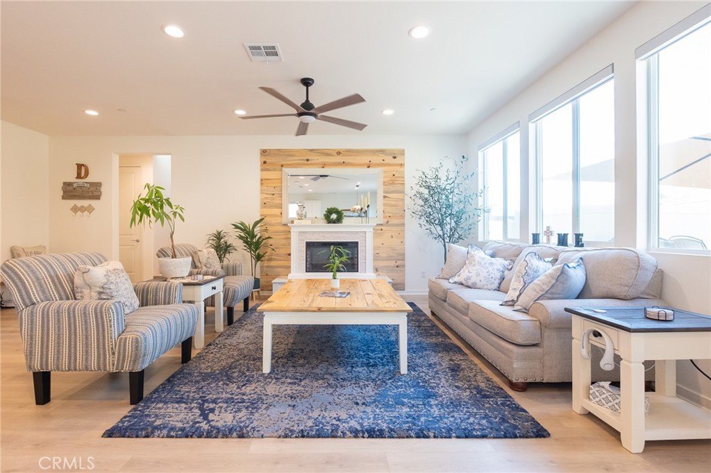 Highland, California, 92346, United States, 5 Bedrooms Bedrooms, ,4 BathroomsBathrooms,Residential,Forsale,1908962