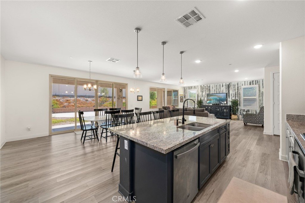 Menifee, California, 92584, United States, 5 Bedrooms Bedrooms, ,3 BathroomsBathrooms,Residential,Forsale,1941465