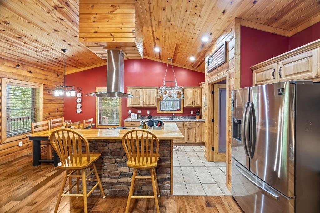 Celina, Tennessee, 38551, United States, 3 Bedrooms Bedrooms, ,2 BathroomsBathrooms,Residential,Forsale,1929825