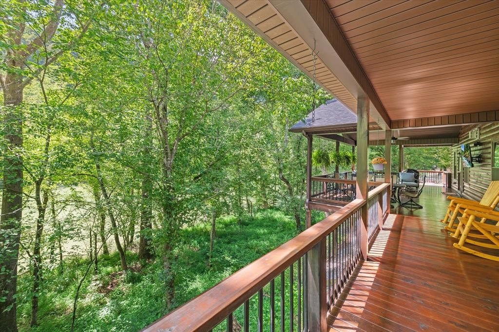 Celina, Tennessee, 38551, United States, 3 Bedrooms Bedrooms, ,2 BathroomsBathrooms,Residential,Forsale,1929825