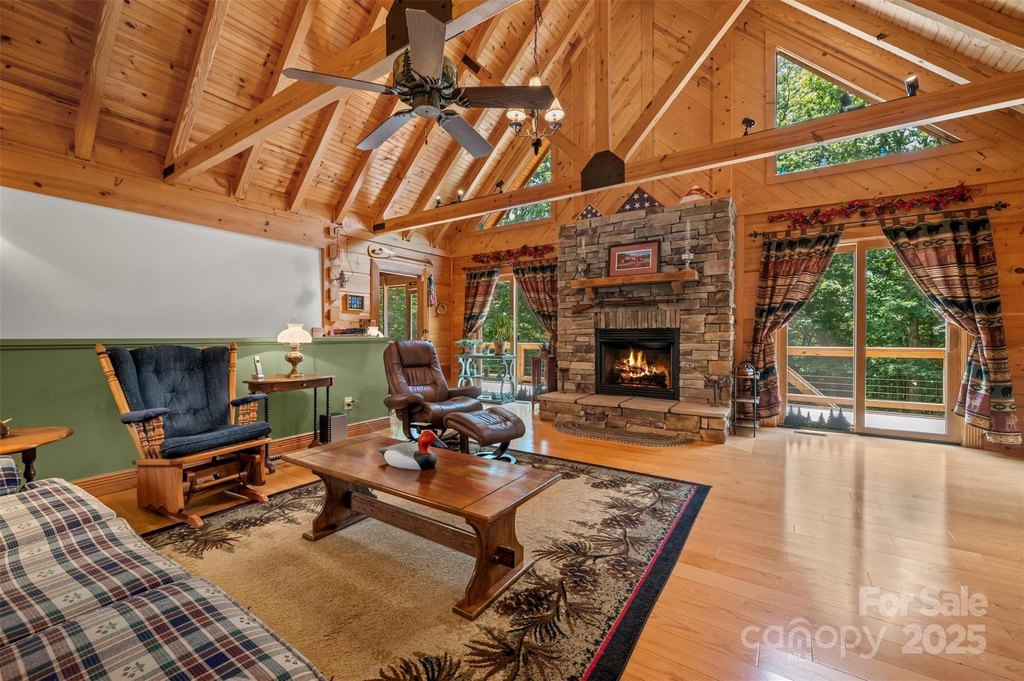 Saluda, North Carolina, 28773, United States, 3 Bedrooms Bedrooms, ,2.5 BathroomsBathrooms,Residential,Forsale,1960262