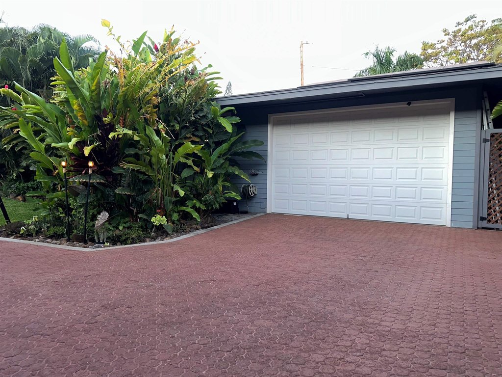 Kihei, Hawaii, 96753, United States, 5 Bedrooms Bedrooms, ,6 BathroomsBathrooms,Residential,Forsale,1944118