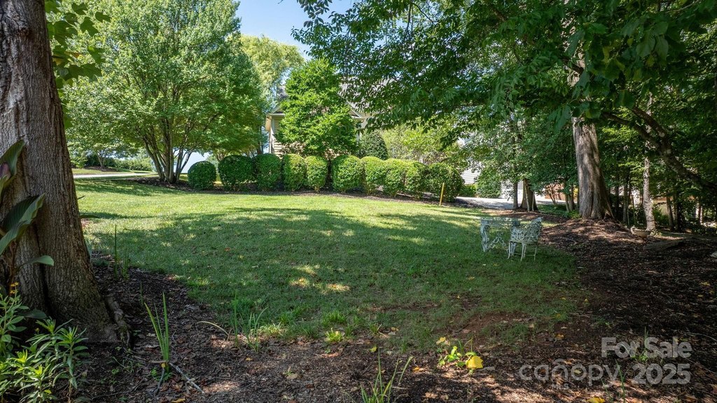 Hickory, North Carolina, 28601, United States, 4 Bedrooms Bedrooms, ,3.5 BathroomsBathrooms,Residential,Forsale,1934926