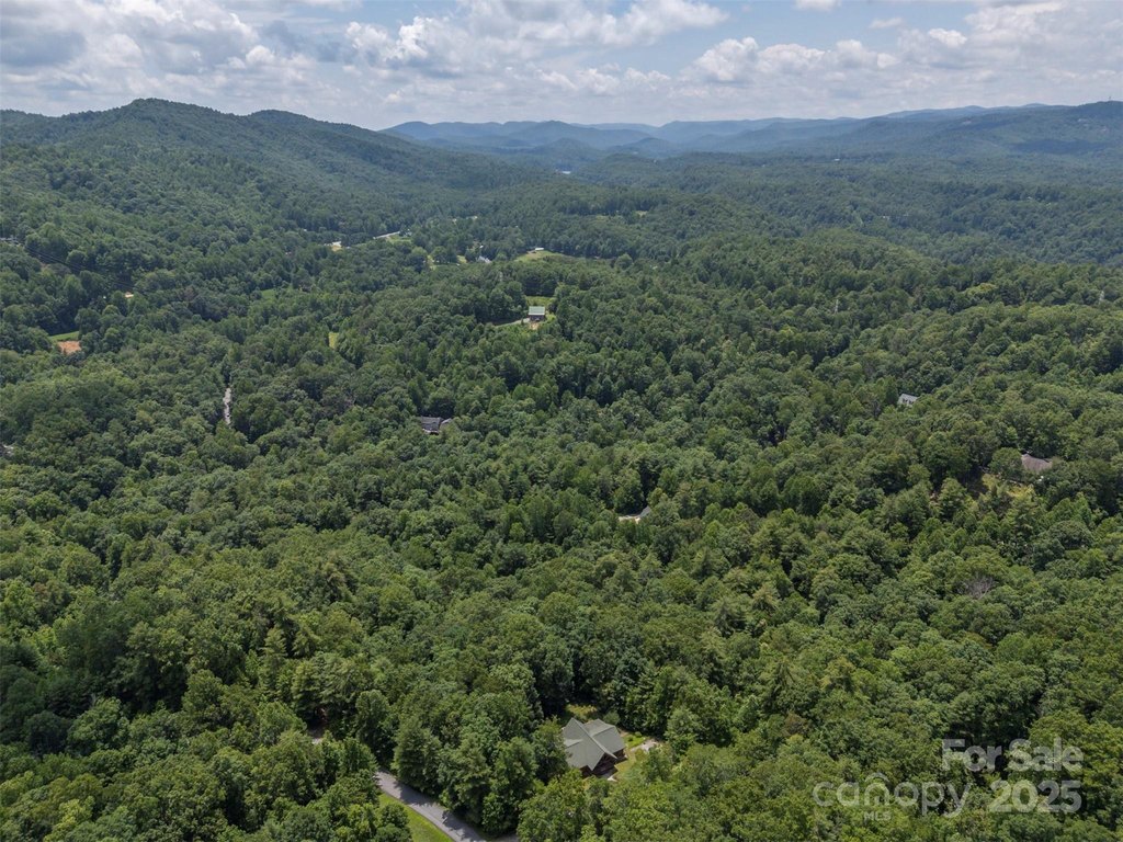 Saluda, North Carolina, 28773, United States, 3 Bedrooms Bedrooms, ,2.5 BathroomsBathrooms,Residential,Forsale,1960262