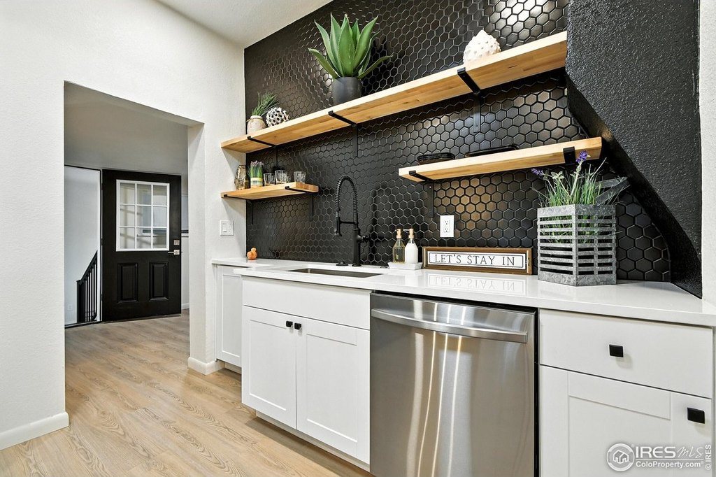 Eaton, Colorado, 80615, United States, 4 Bedrooms Bedrooms, ,2 BathroomsBathrooms,Residential,Forsale,1946718