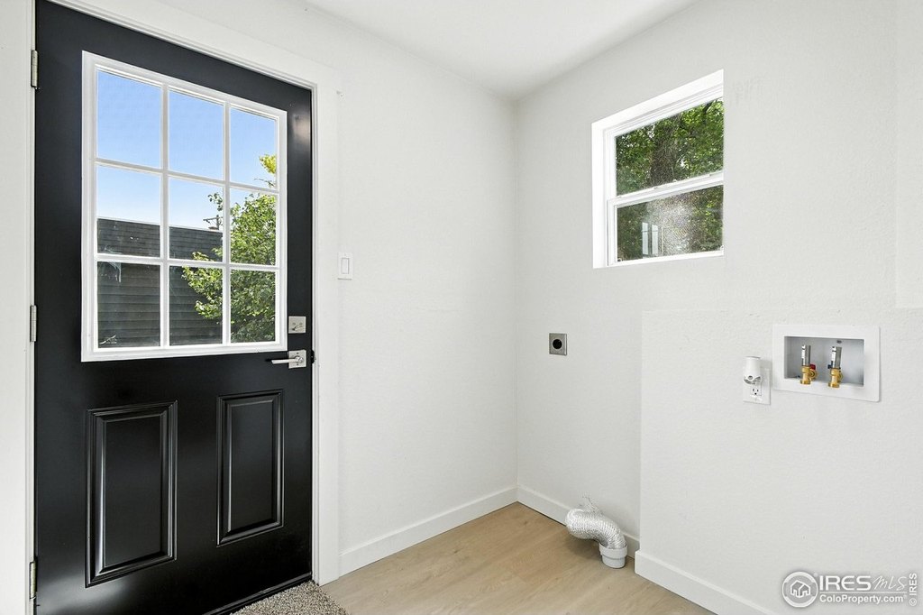 Eaton, Colorado, 80615, United States, 4 Bedrooms Bedrooms, ,2 BathroomsBathrooms,Residential,Forsale,1946718