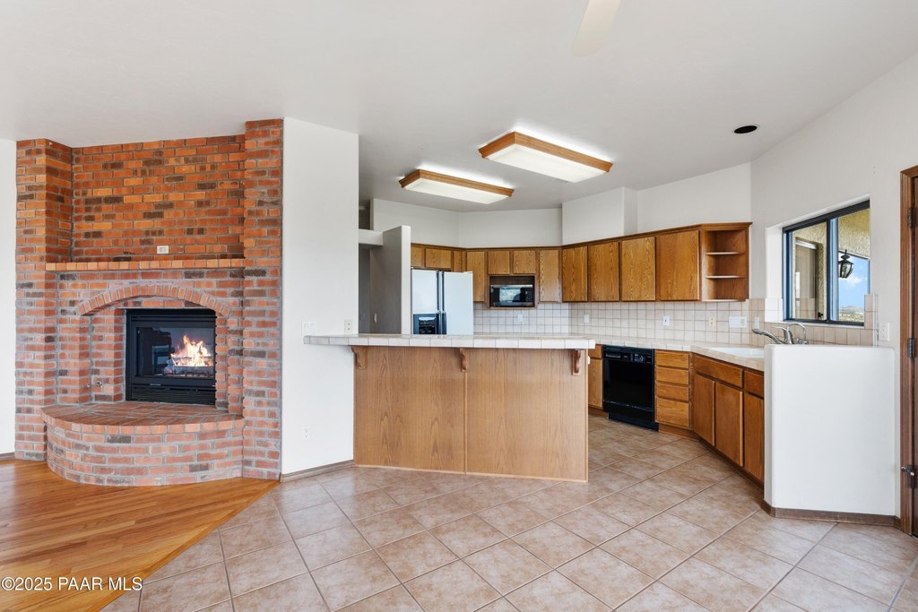 Prescott, Arizona, 86303, United States, 3 Bedrooms Bedrooms, ,3.5 BathroomsBathrooms,Residential,Forsale,1929268