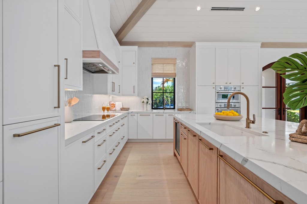 Delray Beach, Florida, 33444, United States, 4 Bedrooms Bedrooms, ,3.5 BathroomsBathrooms,Residential,Forsale,1929735