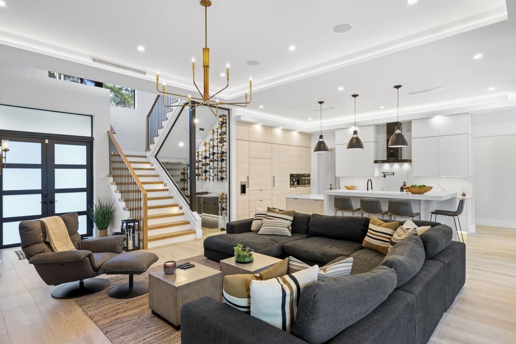 Boynton Beach, Florida, 33435, United States, 5 Bedrooms Bedrooms, ,5.5 BathroomsBathrooms,Residential,Forsale,1996310