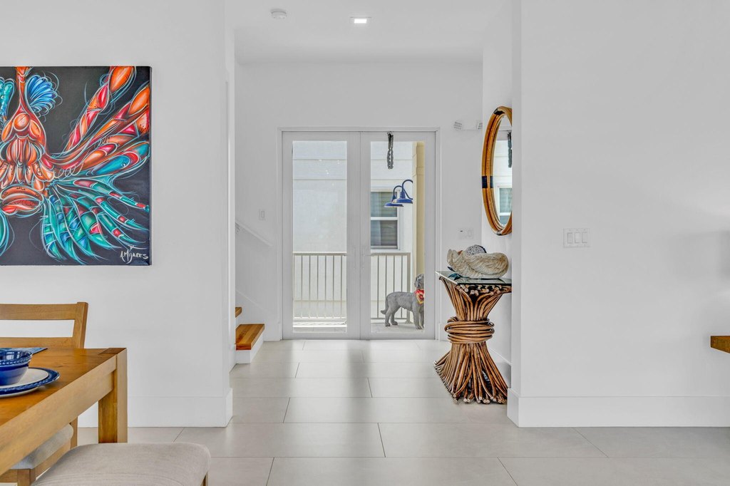 MARATHON, Florida, 33050, United States, 5 Bedrooms Bedrooms, ,5.5 BathroomsBathrooms,Residential,Forsale,1968258