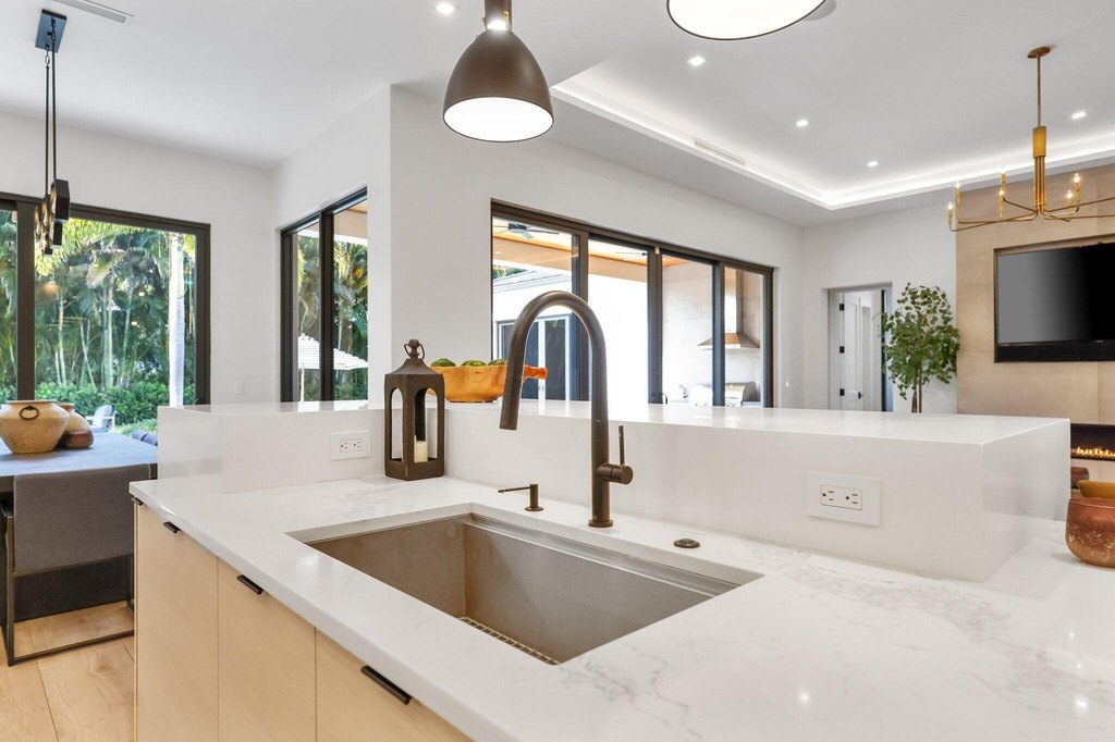 Boynton Beach, Florida, 33435, United States, 5 Bedrooms Bedrooms, ,5.5 BathroomsBathrooms,Residential,Forsale,1996310