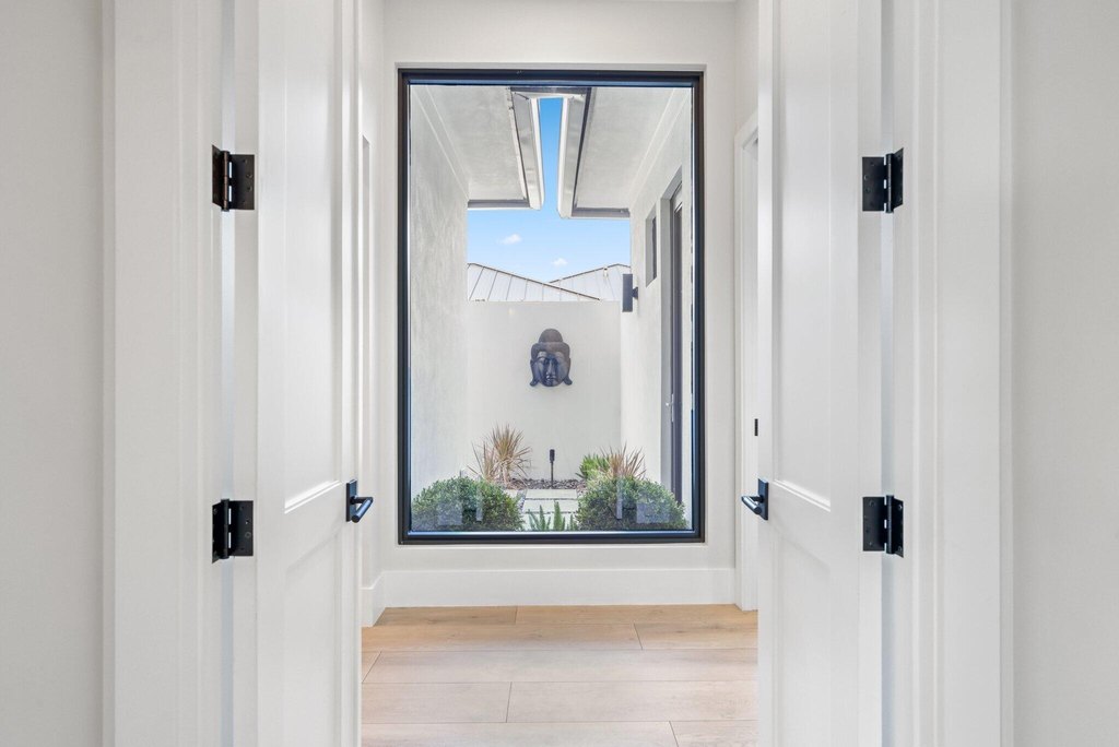 Boynton Beach, Florida, 33435, United States, 5 Bedrooms Bedrooms, ,5.5 BathroomsBathrooms,Residential,Forsale,1996310