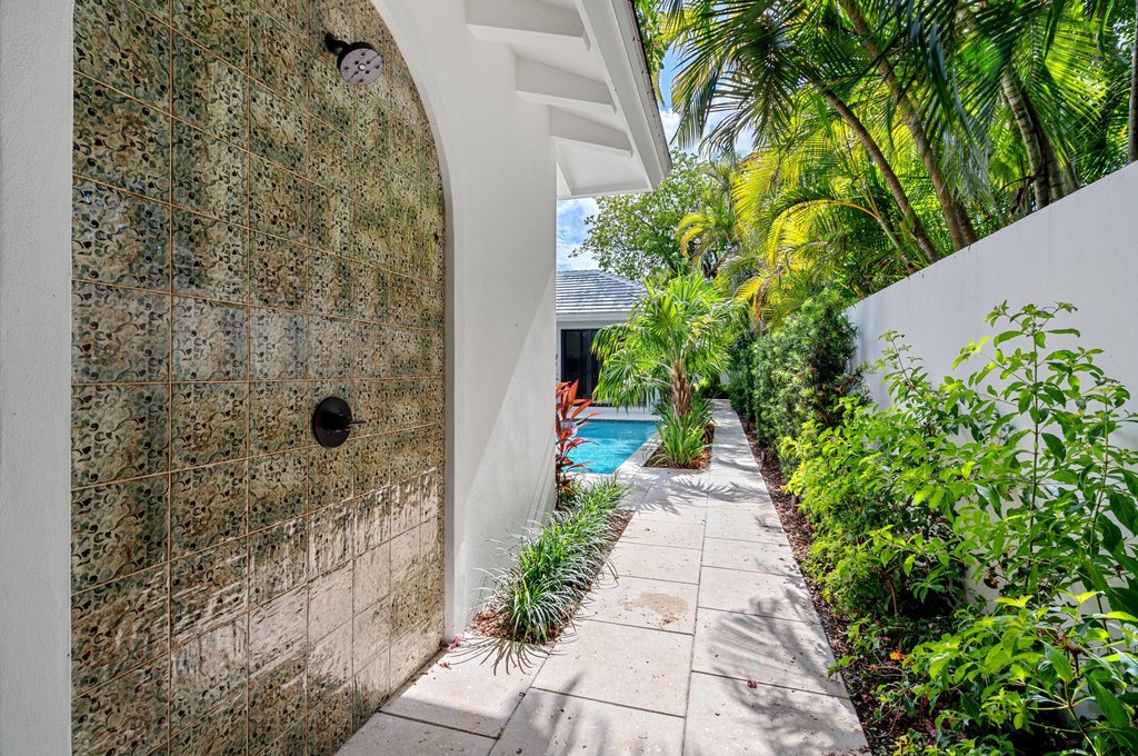 Delray Beach, Florida, 33444, United States, 4 Bedrooms Bedrooms, ,3.5 BathroomsBathrooms,Residential,Forsale,1929735