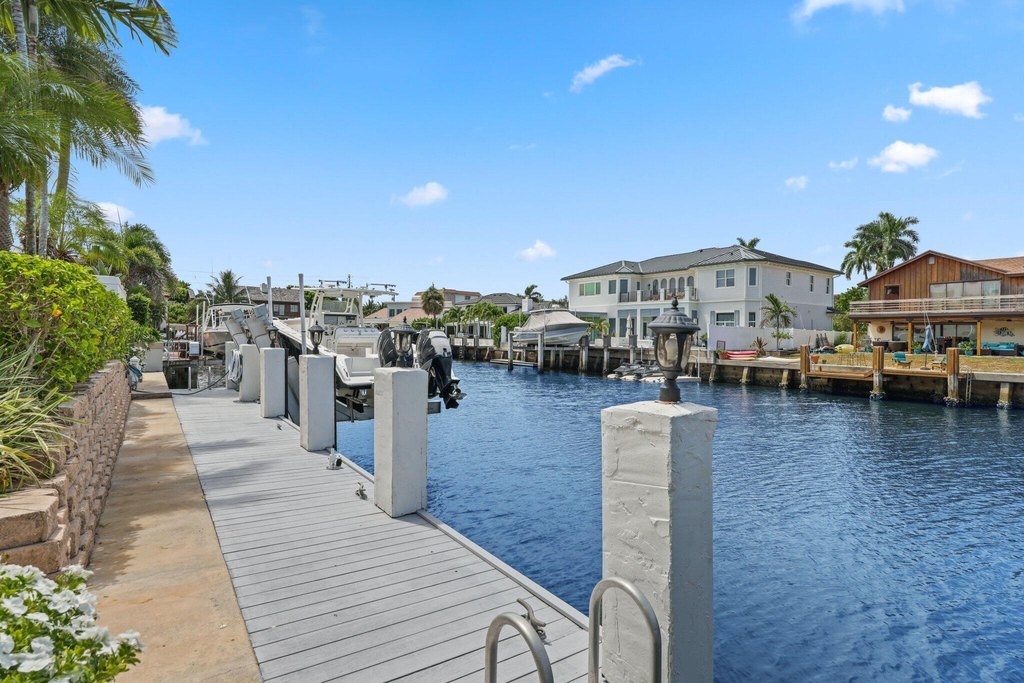 Delray Beach, Florida, 33483, United States, 5 Bedrooms Bedrooms, ,5.5 BathroomsBathrooms,Residential,Forsale,1996331