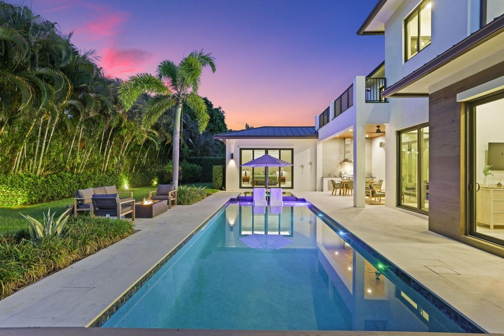 Boynton Beach, Florida, 33435, United States, 5 Bedrooms Bedrooms, ,5.5 BathroomsBathrooms,Residential,Forsale,1996310