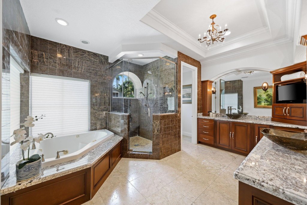 Delray Beach, Florida, 33483, United States, 5 Bedrooms Bedrooms, ,5.5 BathroomsBathrooms,Residential,Forsale,1996331