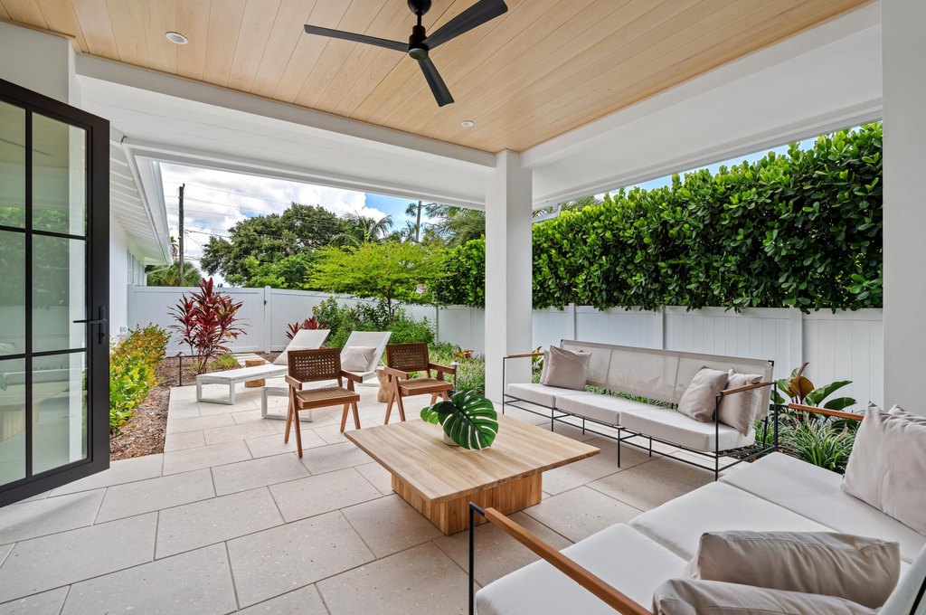 Delray Beach, Florida, 33444, United States, 4 Bedrooms Bedrooms, ,3.5 BathroomsBathrooms,Residential,Forsale,1929735