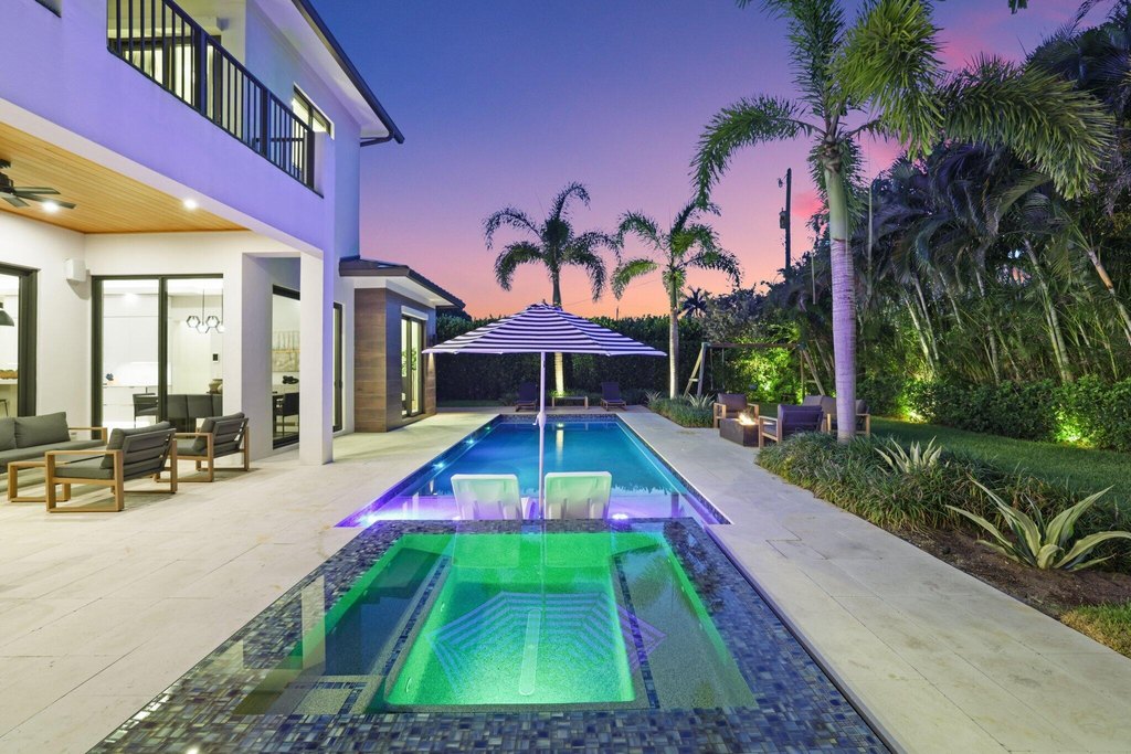 Boynton Beach, Florida, 33435, United States, 5 Bedrooms Bedrooms, ,5.5 BathroomsBathrooms,Residential,Forsale,1996310