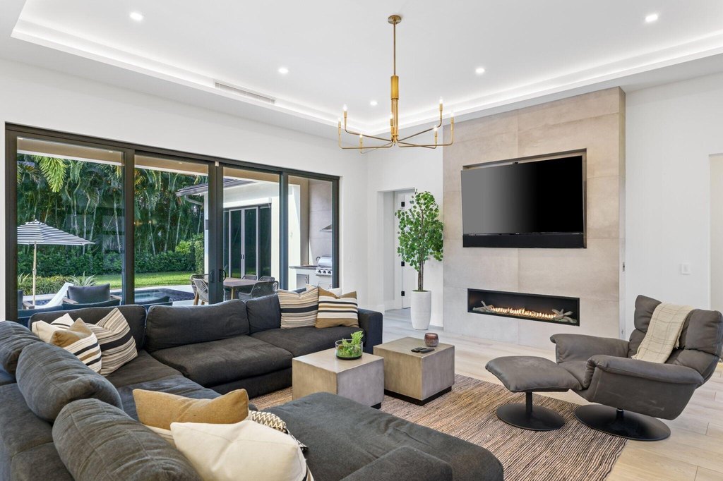 Boynton Beach, Florida, 33435, United States, 5 Bedrooms Bedrooms, ,5.5 BathroomsBathrooms,Residential,Forsale,1996310