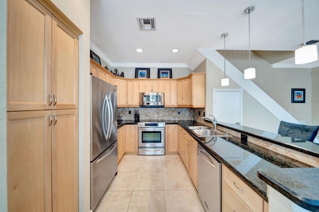 Fort Lauderdale, Florida, 33315, United States, 3 Bedrooms Bedrooms, ,2.5 BathroomsBathrooms,Residential,Forsale,1959734