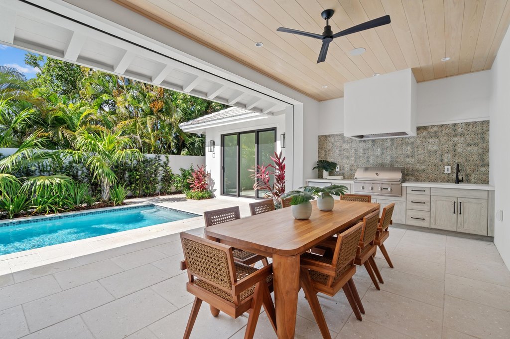 Delray Beach, Florida, 33444, United States, 4 Bedrooms Bedrooms, ,3.5 BathroomsBathrooms,Residential,Forsale,1929735