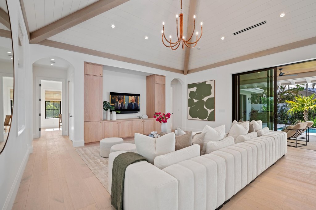 Delray Beach, Florida, 33444, United States, 4 Bedrooms Bedrooms, ,3.5 BathroomsBathrooms,Residential,Forsale,1929735