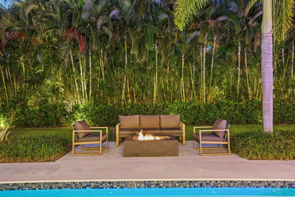 Boynton Beach, Florida, 33435, United States, 5 Bedrooms Bedrooms, ,5.5 BathroomsBathrooms,Residential,Forsale,1996310