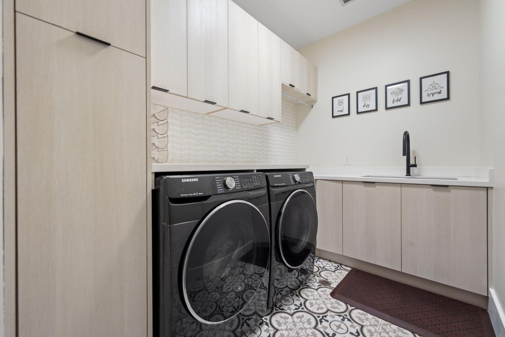 Boynton Beach, Florida, 33435, United States, 5 Bedrooms Bedrooms, ,5.5 BathroomsBathrooms,Residential,Forsale,1996310