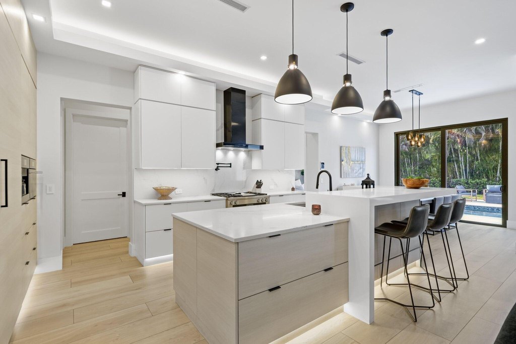 Boynton Beach, Florida, 33435, United States, 5 Bedrooms Bedrooms, ,5.5 BathroomsBathrooms,Residential,Forsale,1996310