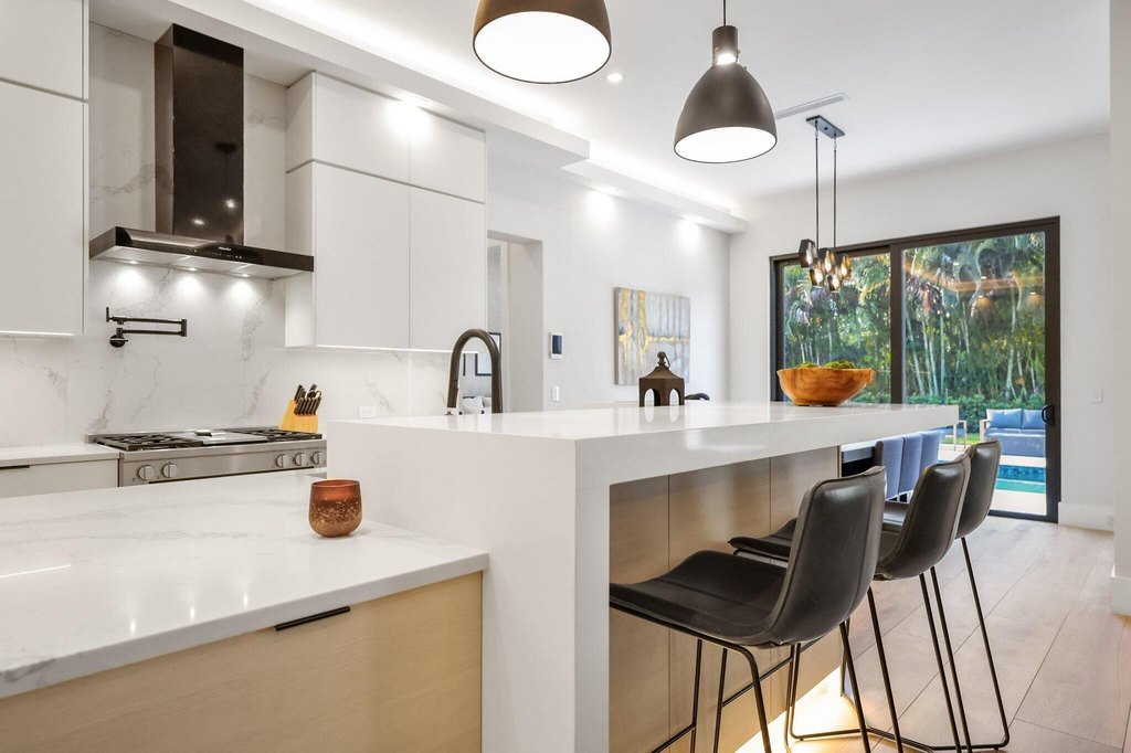 Boynton Beach, Florida, 33435, United States, 5 Bedrooms Bedrooms, ,5.5 BathroomsBathrooms,Residential,Forsale,1996310