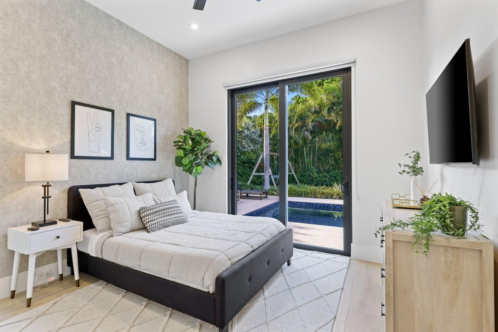 Boynton Beach, Florida, 33435, United States, 5 Bedrooms Bedrooms, ,5.5 BathroomsBathrooms,Residential,Forsale,1996310