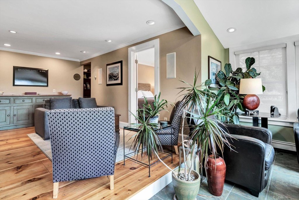 Provincetown, Massachusetts, 02657, United States, 8 Bedrooms Bedrooms, ,7 BathroomsBathrooms,Residential,Forsale,1883799