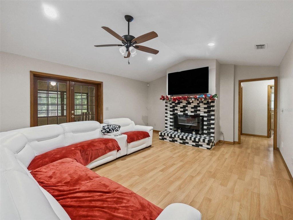 OCALA, Florida, 34482, United States, 3 Bedrooms Bedrooms, ,2 BathroomsBathrooms,Residential,Forsale,1959745