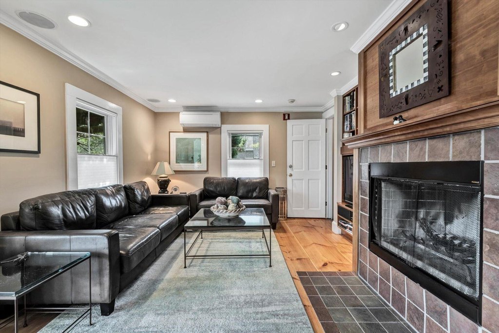 Provincetown, Massachusetts, 02657, United States, 8 Bedrooms Bedrooms, ,7 BathroomsBathrooms,Residential,Forsale,1883799