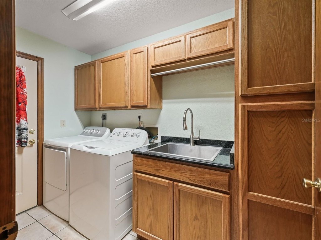 OCALA, Florida, 34482, United States, 3 Bedrooms Bedrooms, ,2 BathroomsBathrooms,Residential,Forsale,1959745