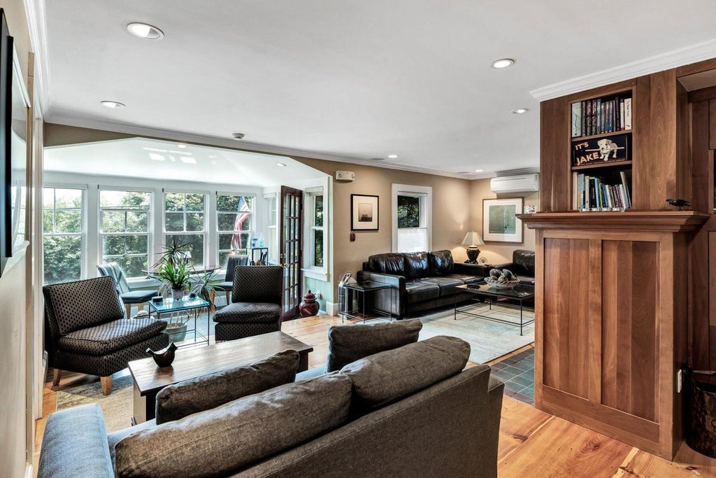 Provincetown, Massachusetts, 02657, United States, 8 Bedrooms Bedrooms, ,7 BathroomsBathrooms,Residential,Forsale,1883799