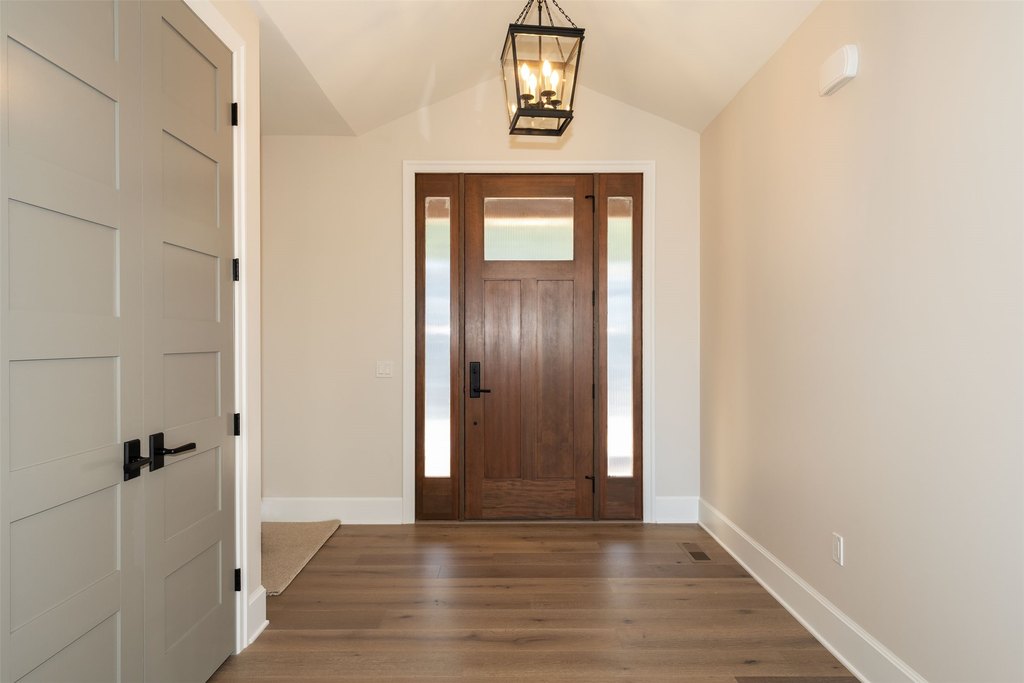 Kalispell, Montana, 59901, United States, 5 Bedrooms Bedrooms, ,4.5 BathroomsBathrooms,Residential,Forsale,1941216
