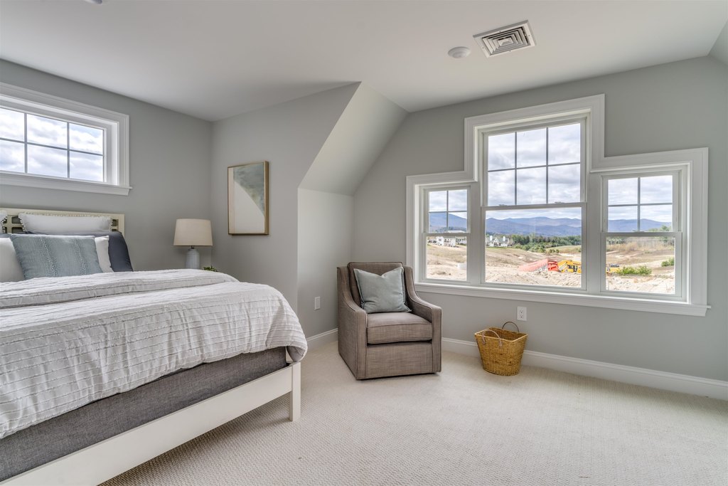 Thornton, New Hampshire, 03285, United States, 3 Bedrooms Bedrooms, ,2.5 BathroomsBathrooms,Residential,Forsale,2010608