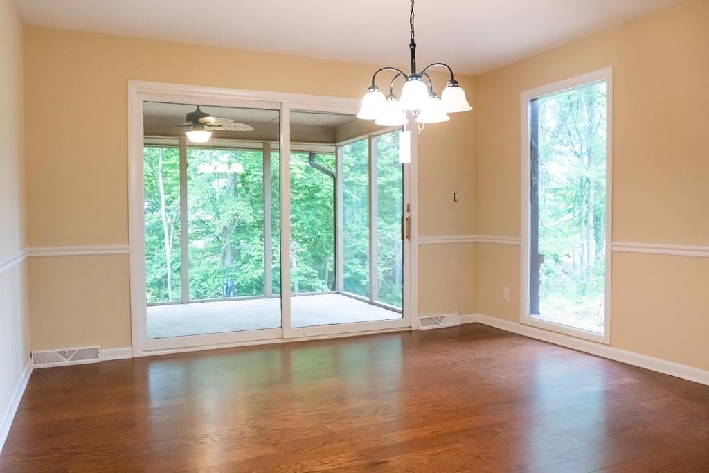 COOKEVILLE, Tennessee, 38501, United States, 5 Bedrooms Bedrooms, ,3.5 BathroomsBathrooms,Residential,Forsale,1885988