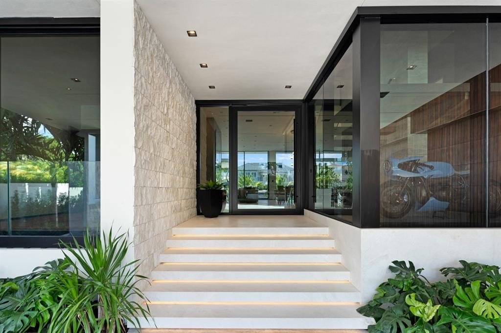 Fort Lauderdale, Florida, 33316, United States, 8 Bedrooms Bedrooms, ,6.5 BathroomsBathrooms,Residential,Forsale,1927580