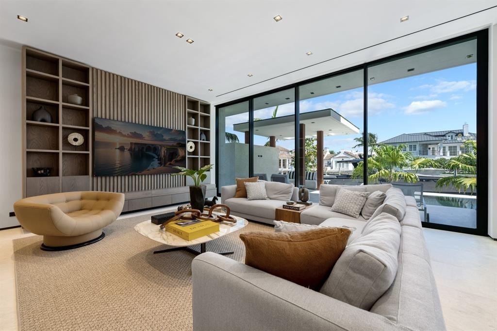 Fort Lauderdale, Florida, 33316, United States, 8 Bedrooms Bedrooms, ,6.5 BathroomsBathrooms,Residential,Forsale,1927580