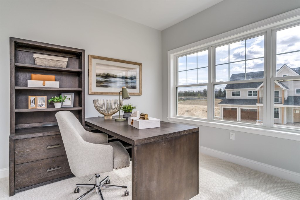 Thornton, New Hampshire, 03285, United States, 3 Bedrooms Bedrooms, ,2.5 BathroomsBathrooms,Residential,Forsale,2010608