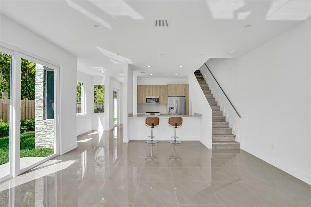 Fort Lauderdale, Florida, 33304, United States, 3 Bedrooms Bedrooms, ,2.5 BathroomsBathrooms,Residential,Forsale,1927579