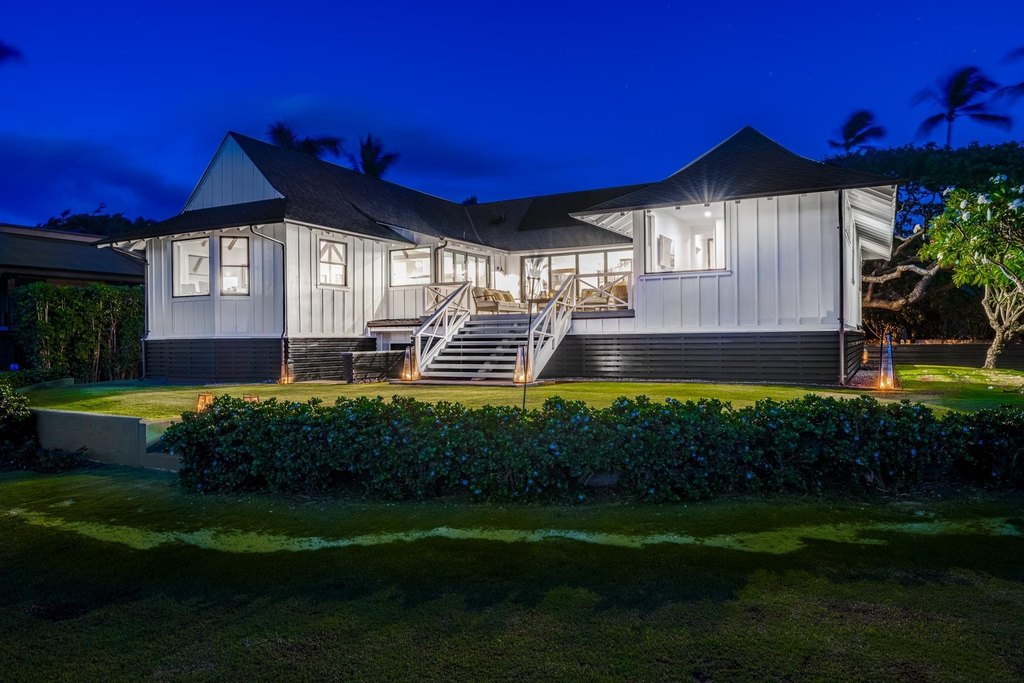 Paia, Hawaii, 96779, United States, 4 Bedrooms Bedrooms, ,3.5 BathroomsBathrooms,Residential,Forsale,1944119