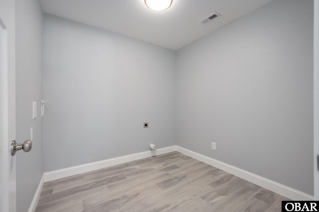 Kill Devil Hills, North Carolina, 27948, United States, 4 Bedrooms Bedrooms, ,3 BathroomsBathrooms,Residential,Forsale,1892282